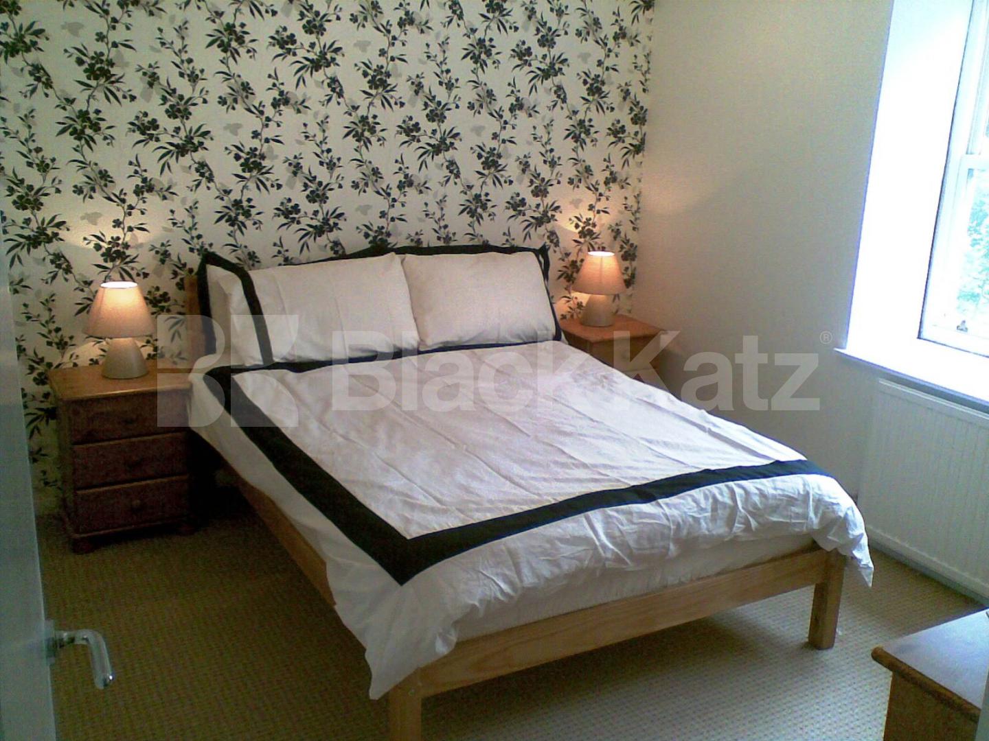 			Stunning New instruction!!!, 3 Bedroom, 1 bath, 1 reception Flat			 Barker drive, CAMDEN